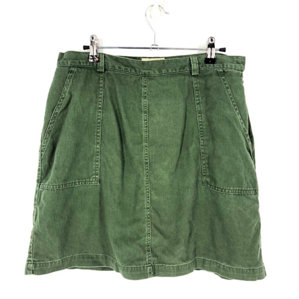 St. Johns Bay Green Cargo Skort Sz 10